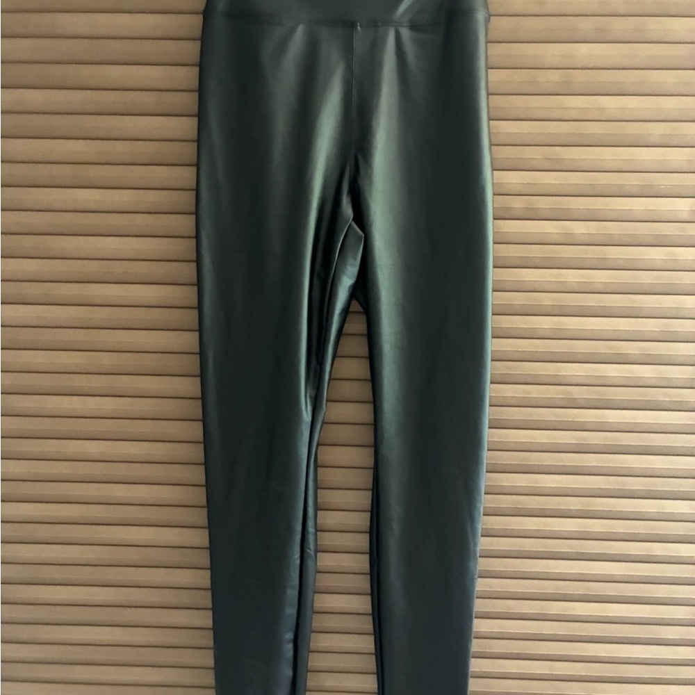 Aerie Offshore Sleek Black Leggings